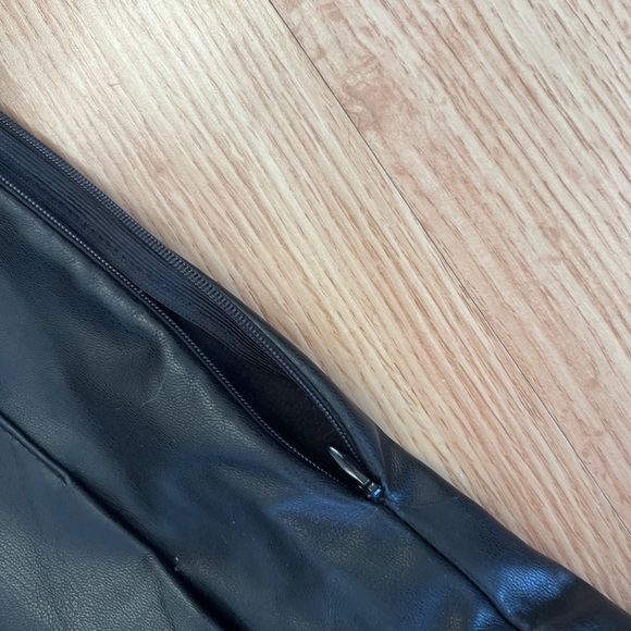 Leather skirt - Picture 2 of 4